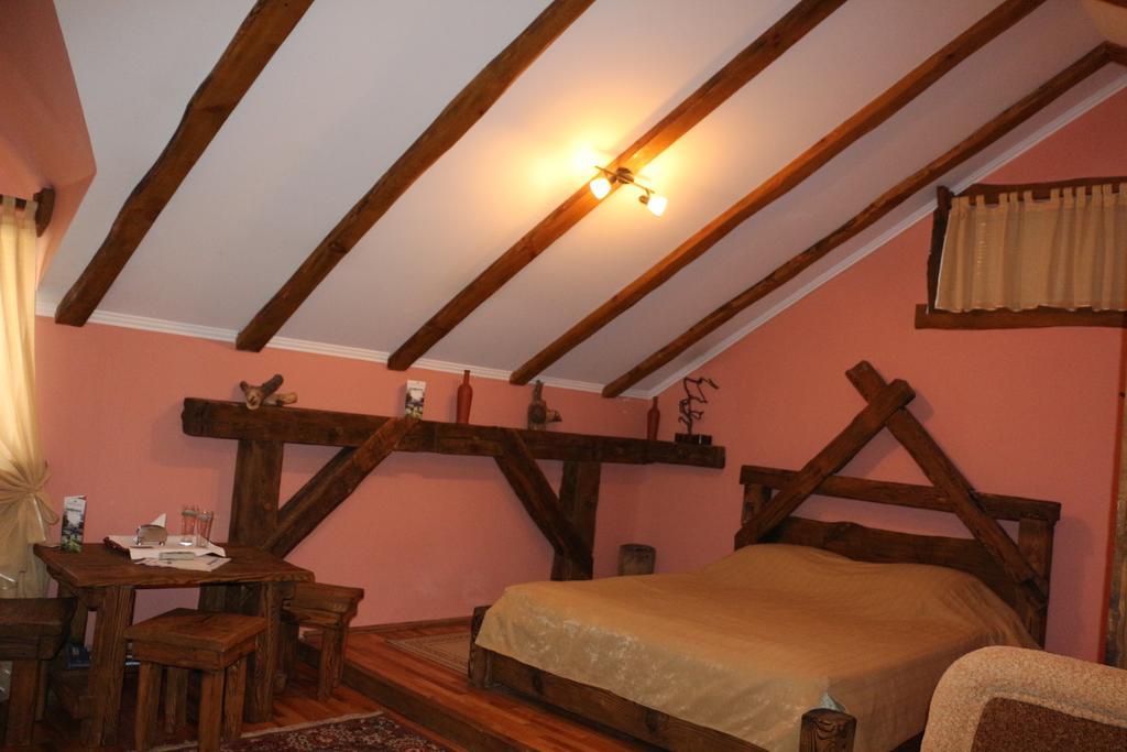 Eco Grill Hotel Restaurant Aquarius Lviv Chambre photo