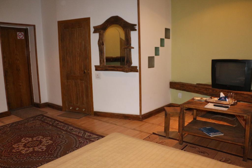 Eco Grill Hotel Restaurant Aquarius Lviv Chambre photo